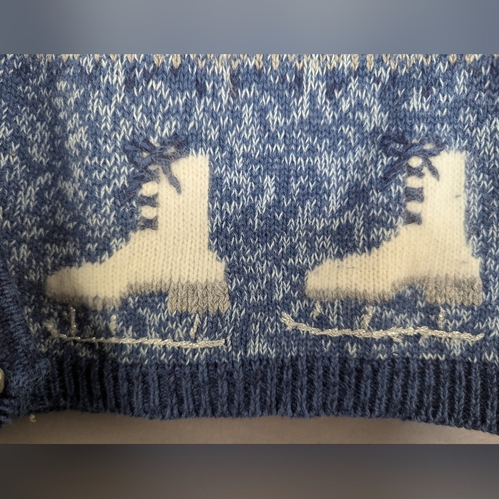 North Crest Sweater Vest Size 1X (14W/16W) Ice Skates, Trees, Snowflakes - Picture 5 of 14